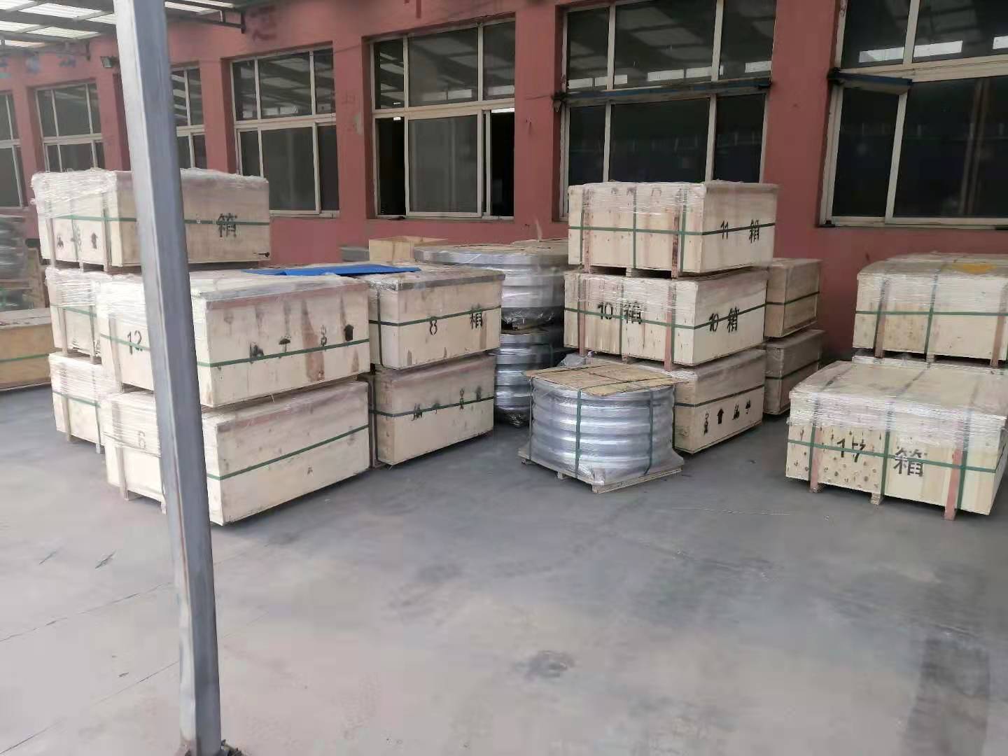 觀念創新，科(kē)技(jì)創新，管理(lǐ)創新